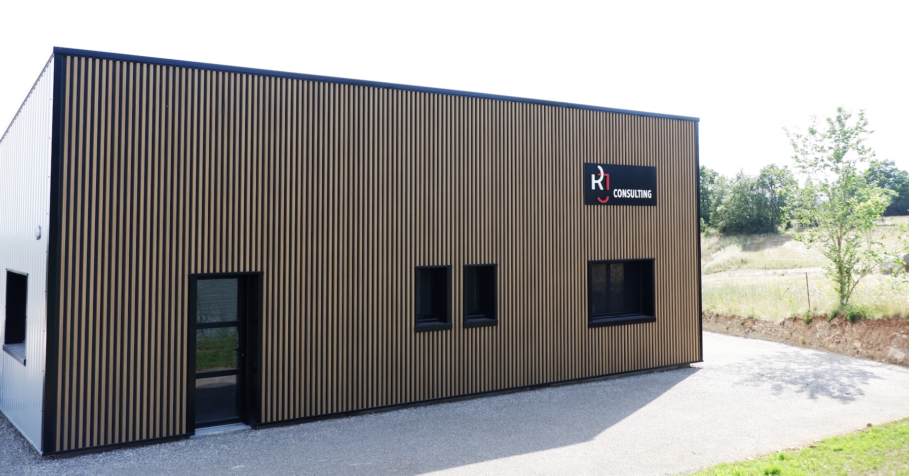 Le local de l'agence RJ Consulting à Saint-Léons